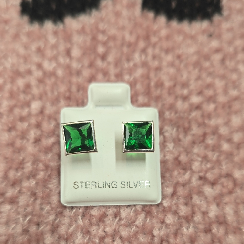 Elegant Sterling Silver Emerald Green Earrings